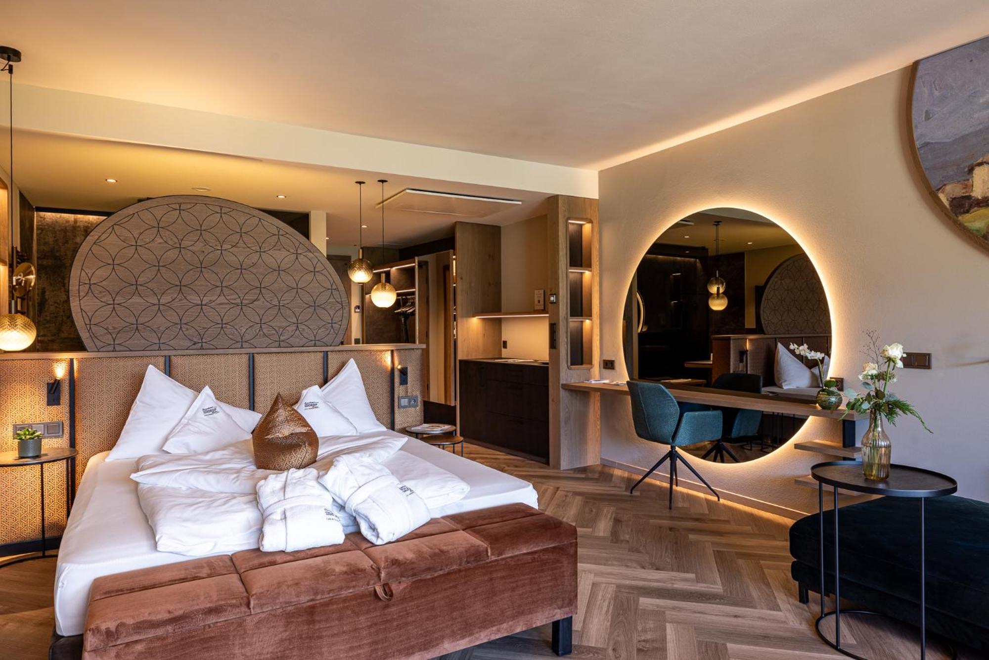 Gartenhotel Moser Appiano Sulla Strada Del Vino Pokoj fotografie